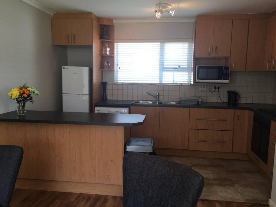 Sunbird Apartment Somerset West