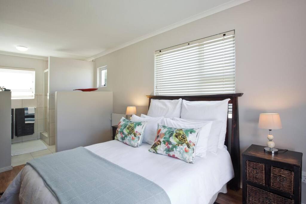 Sunbird Apartment